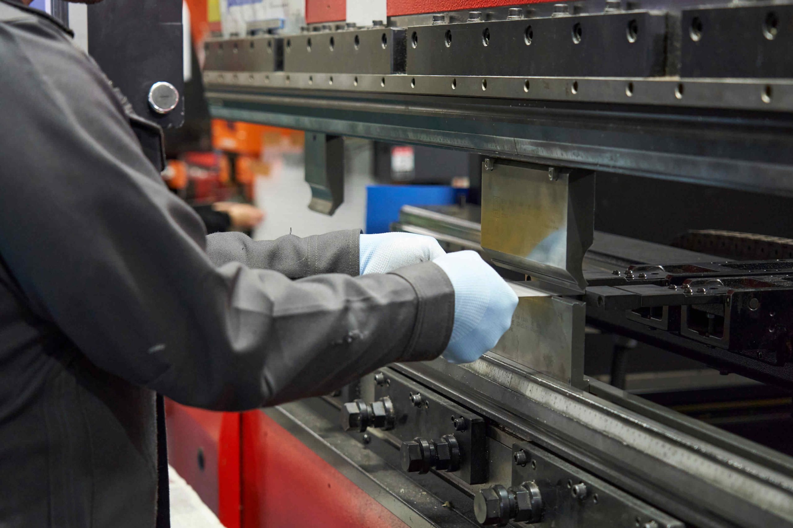 板金加工機械オペレーター